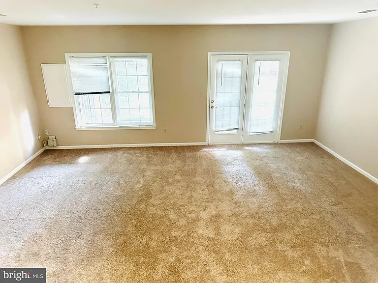 1005 Grand Oak Way — Photo 15