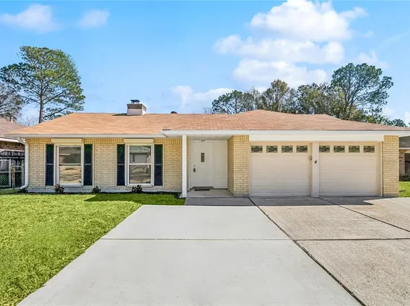 110 W Queens Dr, Slidell, LA 70458