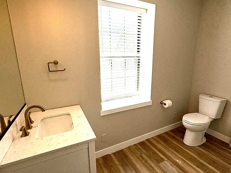 1018 Missouri Ave #4 — Photo 5