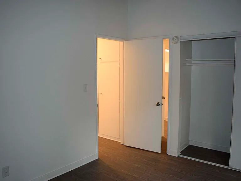 Ojai Gardens Apartments (Resort Apartments L.L.C.) — Photo 25