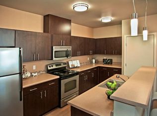 951 10th Pl NE UNIT 301, Issaquah, WA 98029