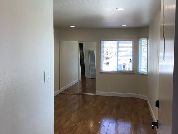 5th image of 537 S 29th St #537