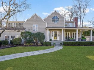 805 Oakwood Rd, Mamaroneck, NY 10543