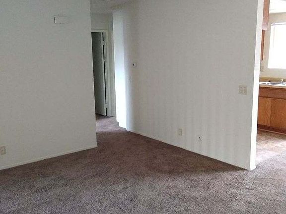 2nd image of 3132 Triumph Ln #2