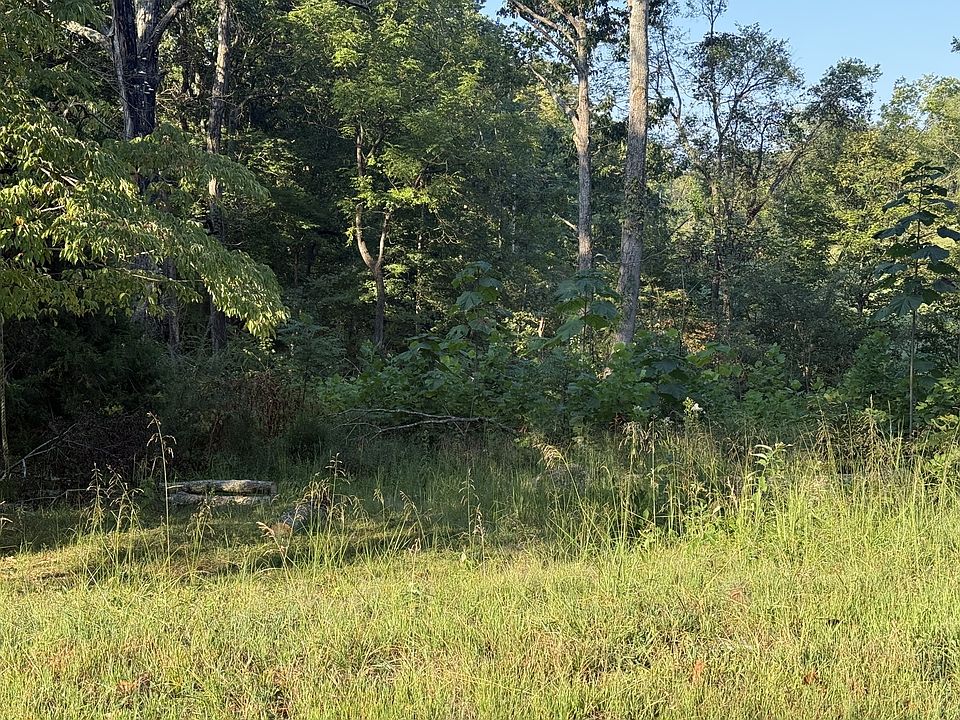 1st image of 1190 Bell Hollow Rd