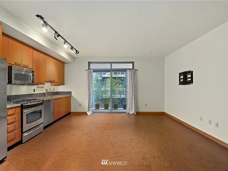 1414 12th Ave #304 — Photo 4