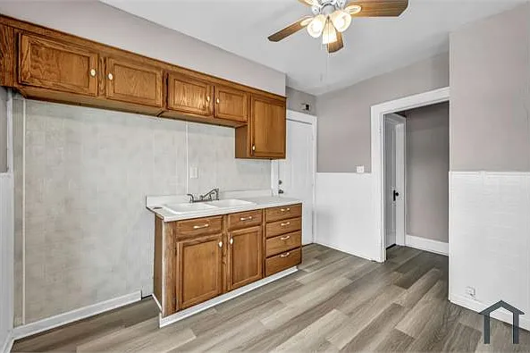12730 Barrington Ave #UPPER — Photo 21