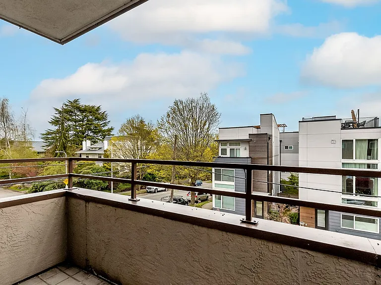 Leschi View Apartments — Photo 15