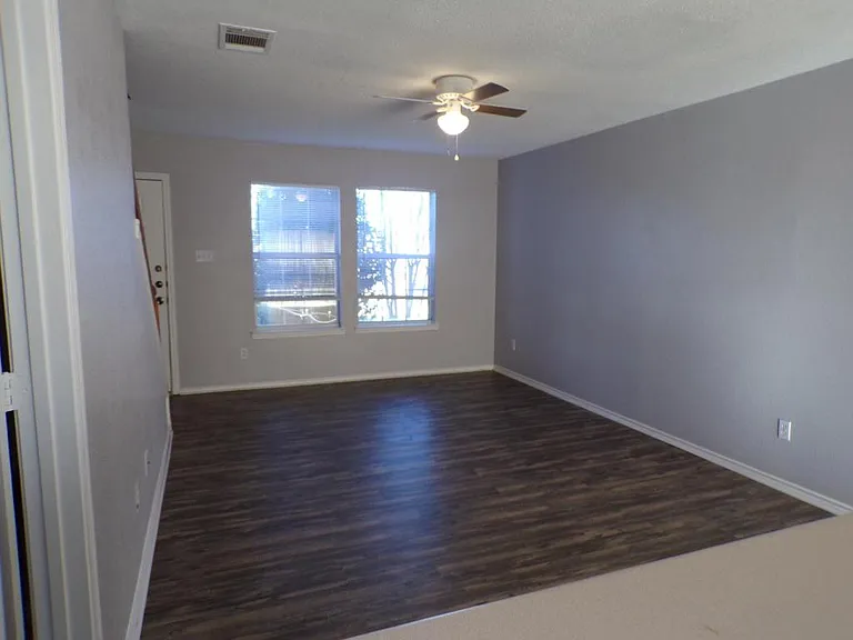 5908 Greengate Dr #C — Photo 5