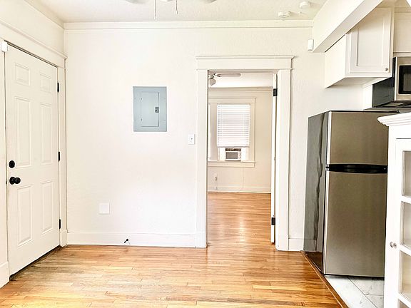 5th image of 1014 S 18th St #1