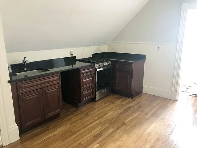 1 bed, 800 sqft, $2,650 — Photo 3