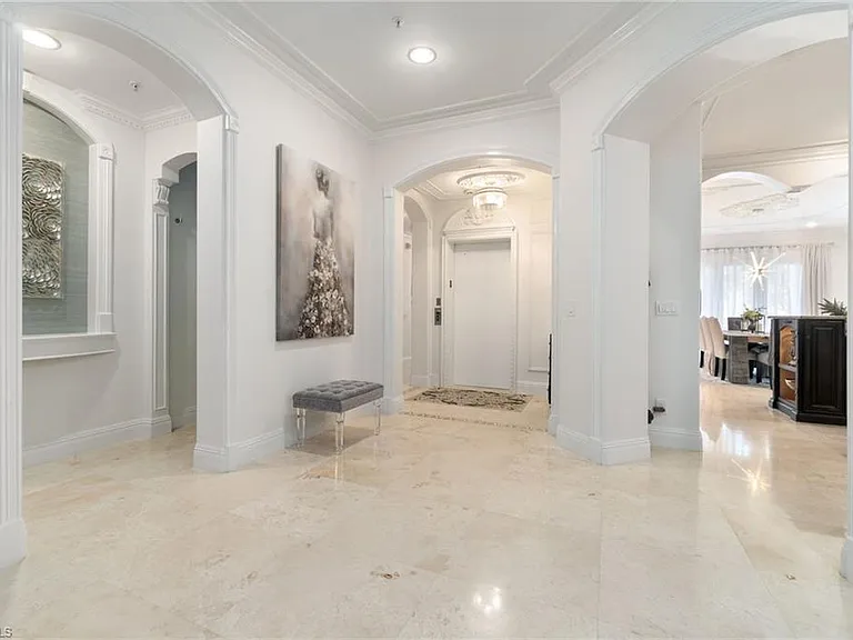 2650 Bolero Dr #72 — Photo 2