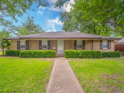 1813 Hampshire St, Grand Prairie, TX, 75050