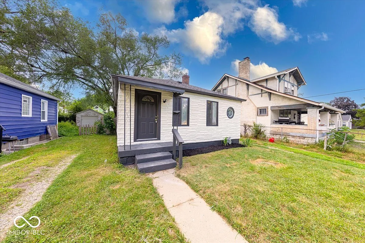 1852 N Warman Ave photo 1