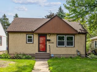 308 Hazelwood St, Saint Paul, MN 55106