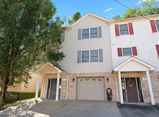 868 Tremont St, Morgantown, WV 26505