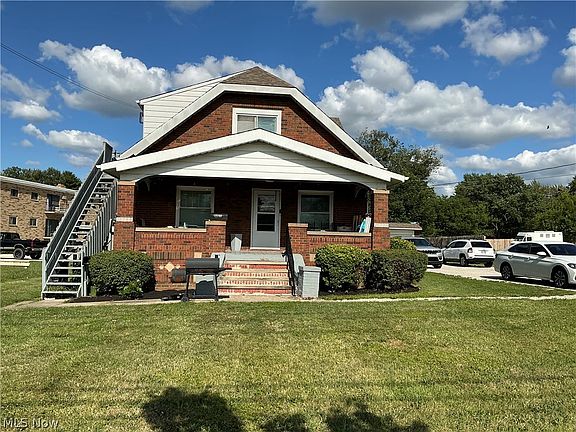 2nd image of 12783 Pearl Rd