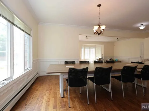 1513 13th Street image 7 of 26