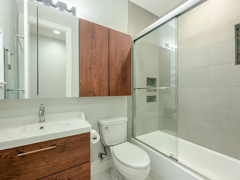 444 M St NW #1 — Photo 11