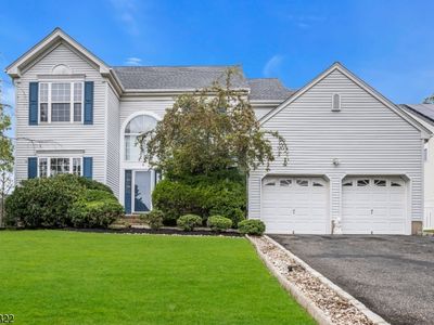 4 Melanie Ct, Raritan, NJ, 08869