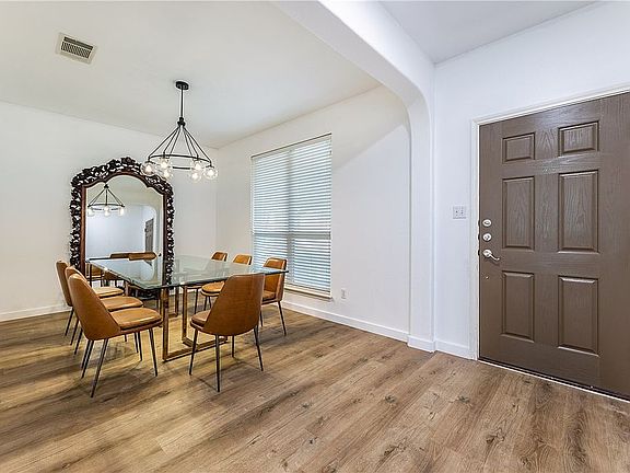 3rd image of 2512 Grand Mission Way