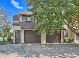 2118 Harbortown Cir #2118, Champaign, IL