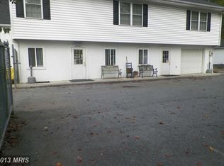 1754 Rock Cliff Dr, Martinsburg, WV 25401