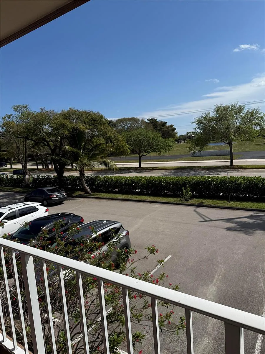 Building Photo - 7605 W Atlantic Blvd #207