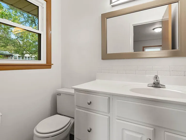 2107 Garden Dr — Photo 16