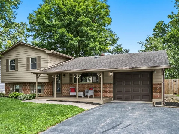 2018 Candleberry Dr, Grove City, OH 43123