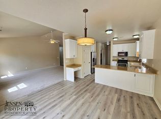 1209 N 1610 West Cir, Saint George, UT 84770