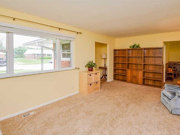 3rd image of 4082 San Marino Dr