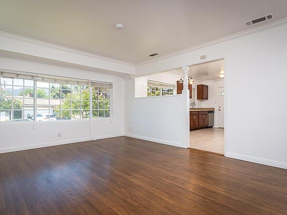 4th image of 3021 Ashwin Dr APT A