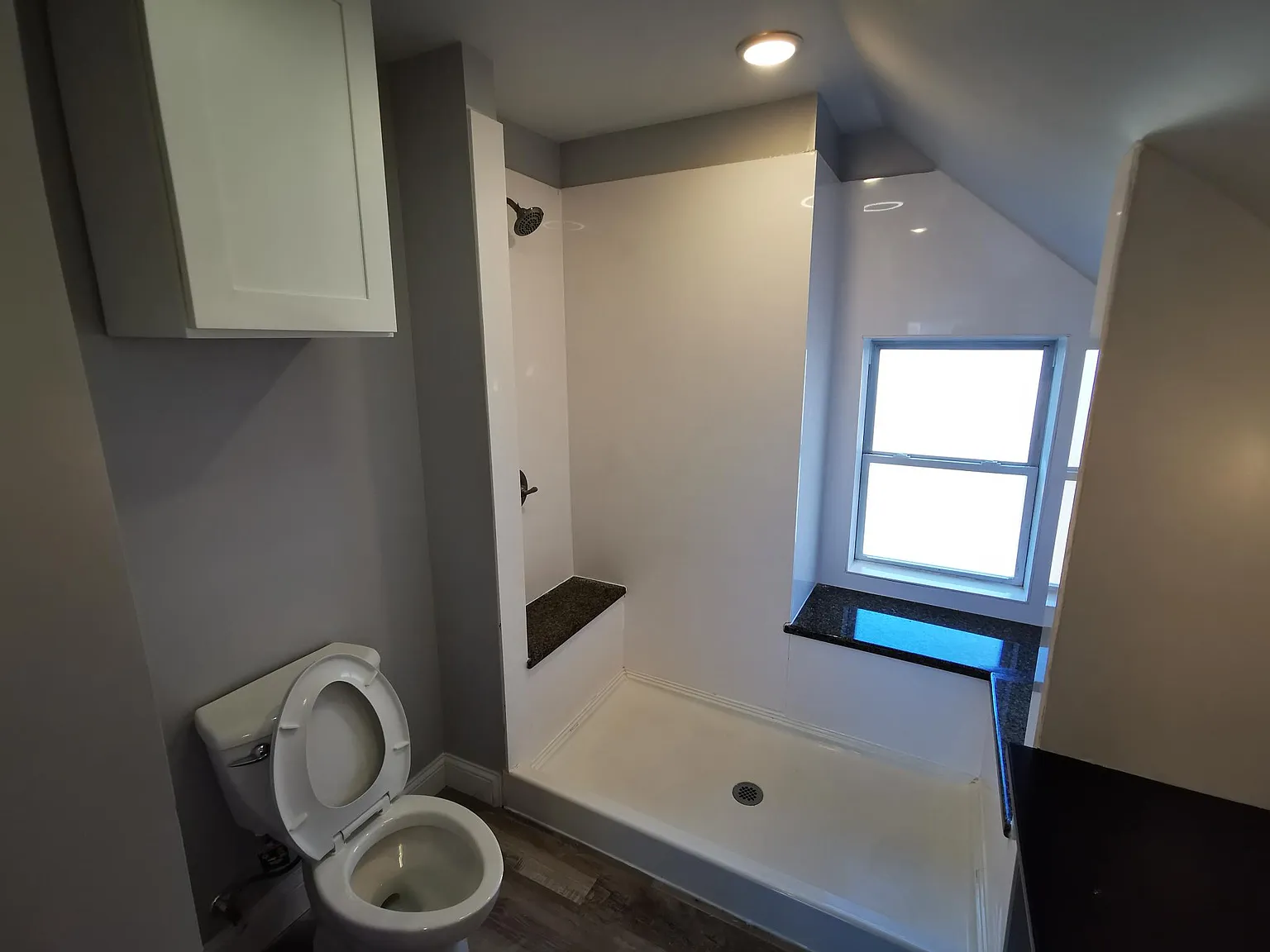 1588 Franklin Ave — Photo 4