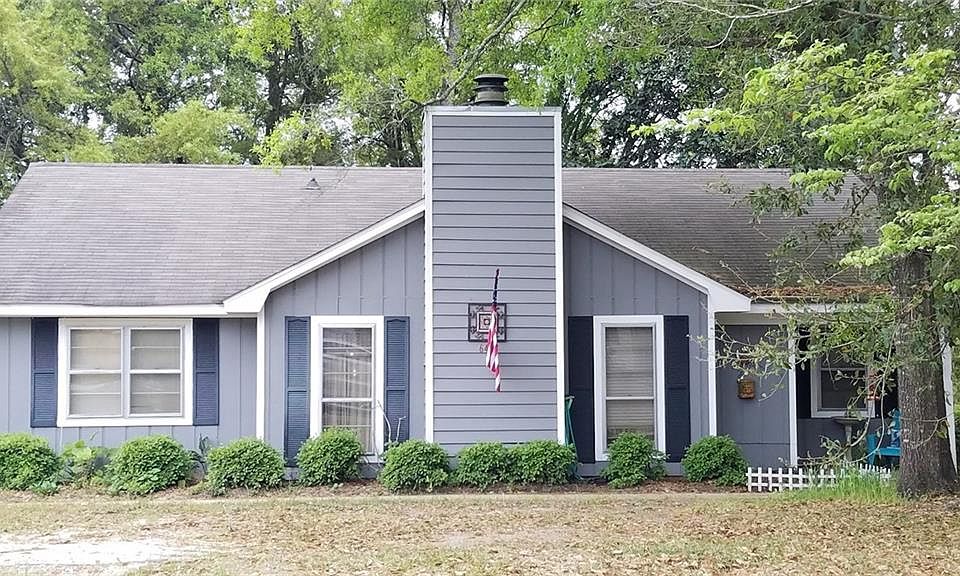 2nd image of 6433 Shady Ln