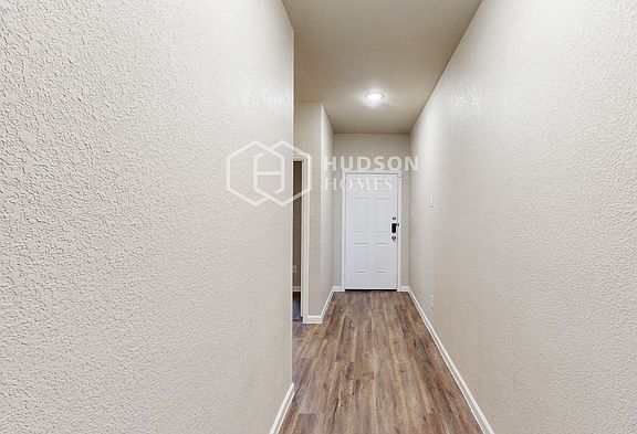 4th image of 304 Concho River Dr