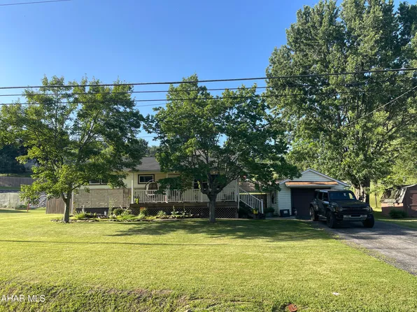 1162 Maple Hollow Rd, Duncansville, PA 16635