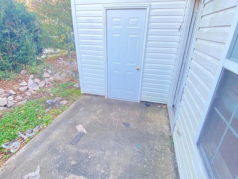 534 Wright Ave — Photo 5