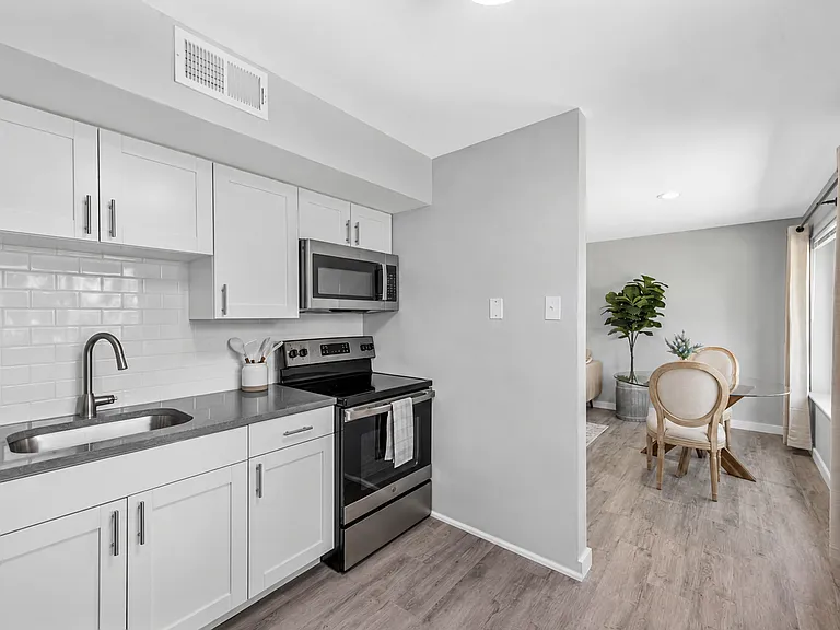 7201 Gravois — Photo 46