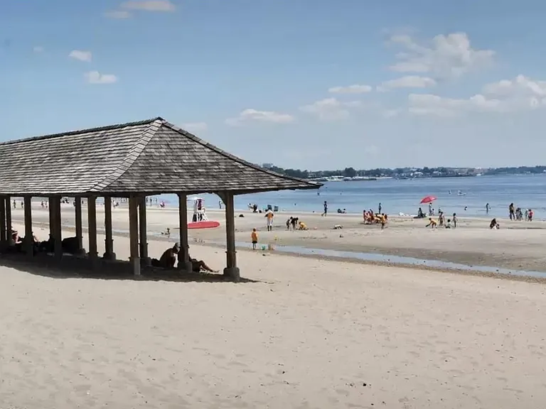 Public beach in Old Greenwich