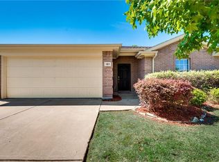 121 Tripp Trl, Denton, TX 76207