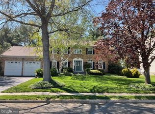 10 Stephanie Ln, Hamilton, NJ 08691