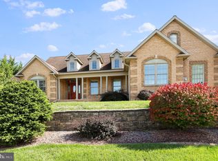 61 Carowinds Dr, Greencastle, PA