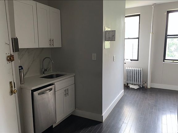 2nd image of 319 E 115th St APT 2A