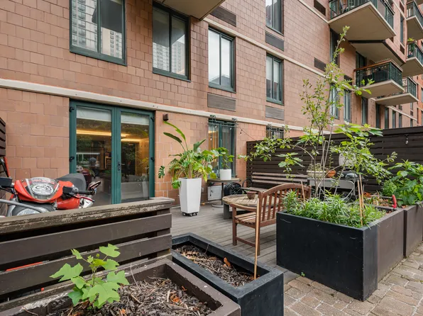 333 Rector Place image 18 of 20