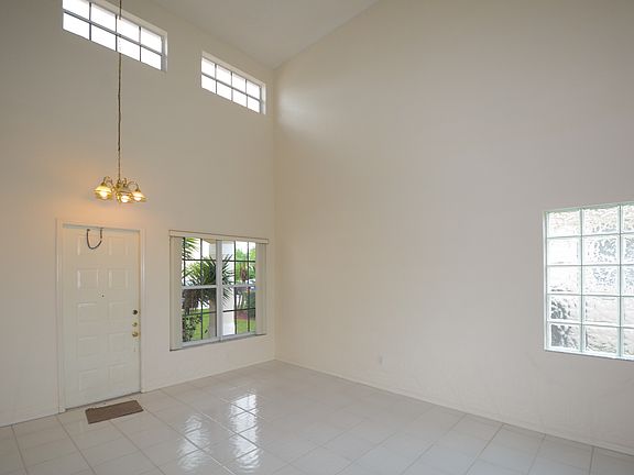 3rd image of 1872 NW 166th Ave
