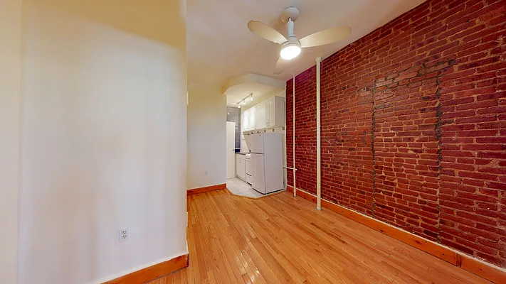 Rented by Compass | media 7