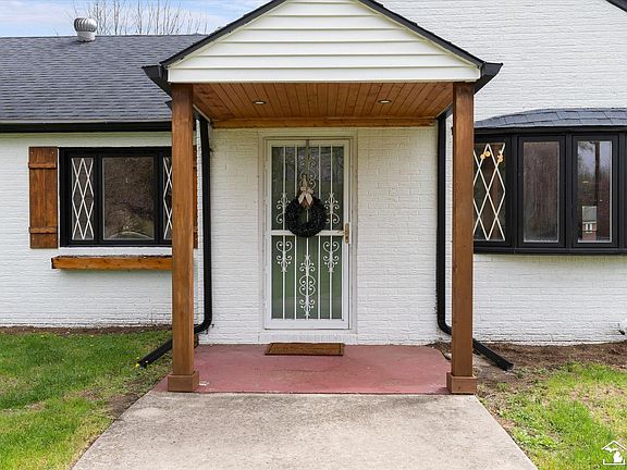 5th image of 6053 Douglas Rd