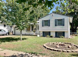 5312 SW 28th St, Topeka, KS 66614