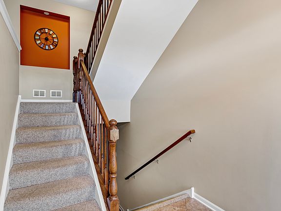 3rd image of 5508 Cambridge Way